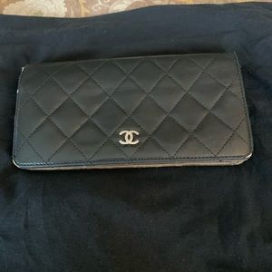 Authentic Chanel Vintage Lambskin Quilted Wallet